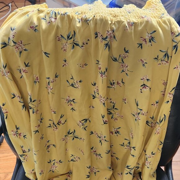 Ladies floral ruffled skirt - Picture 4 of 5